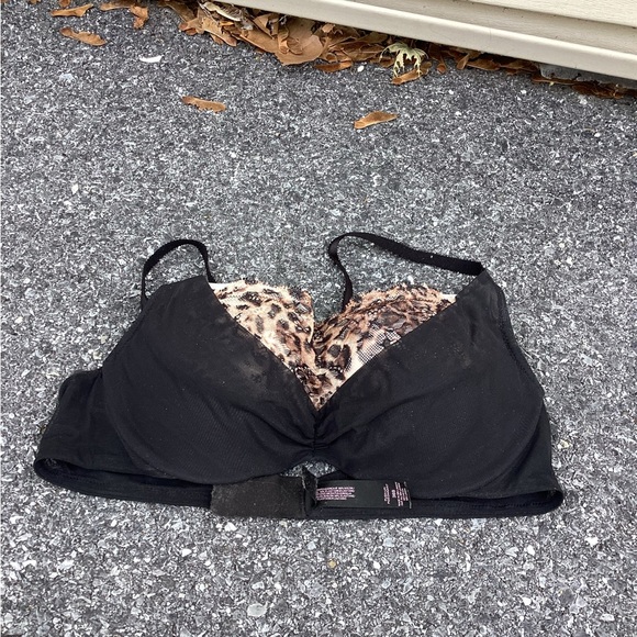 Women’s Victoria’s Secret push-up bra 34B - Picture 1 of 5